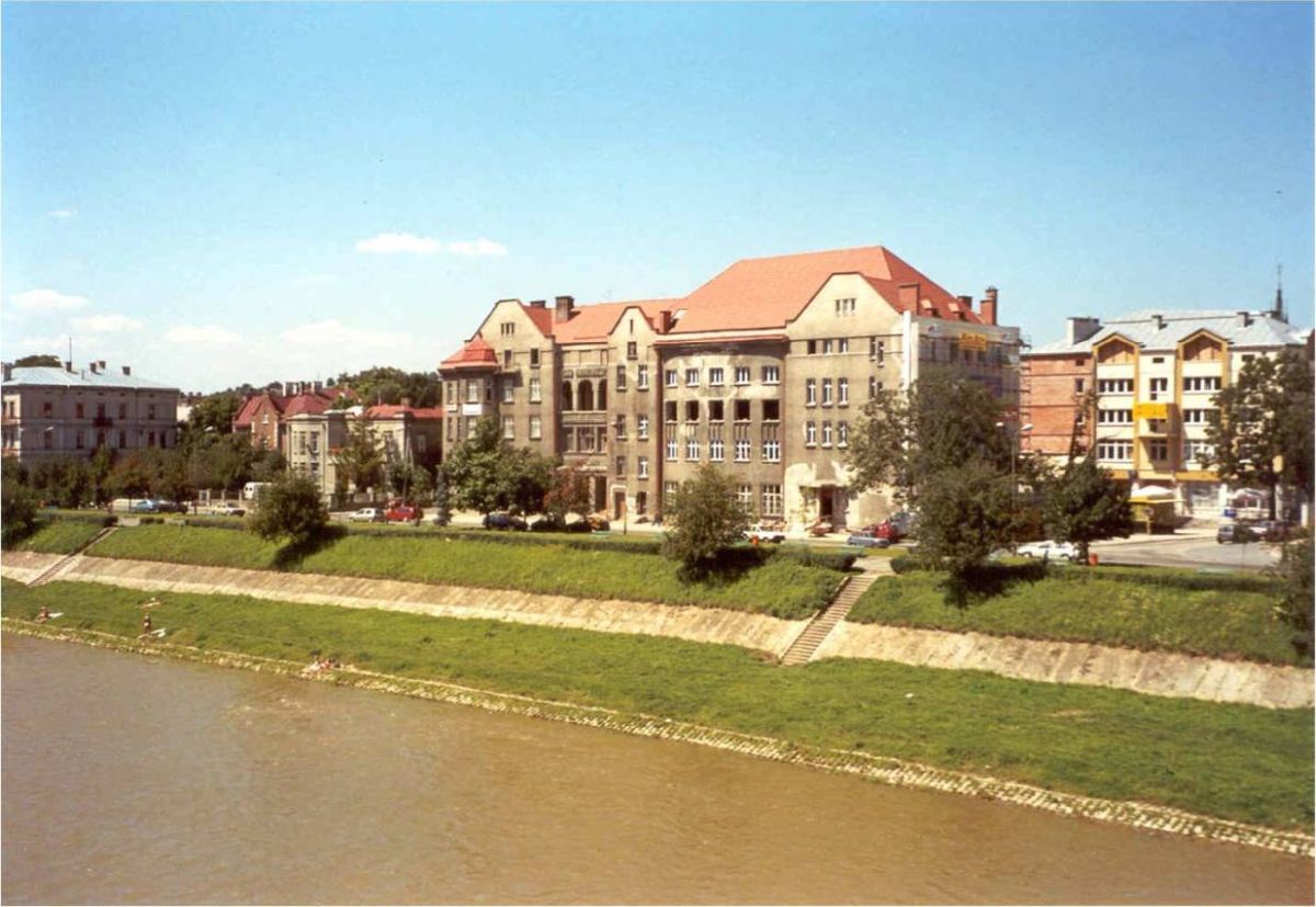 2000 Remont Domu Robotniczego, czyli dawnego kina Bałtyk - siedziby WSPiA 1