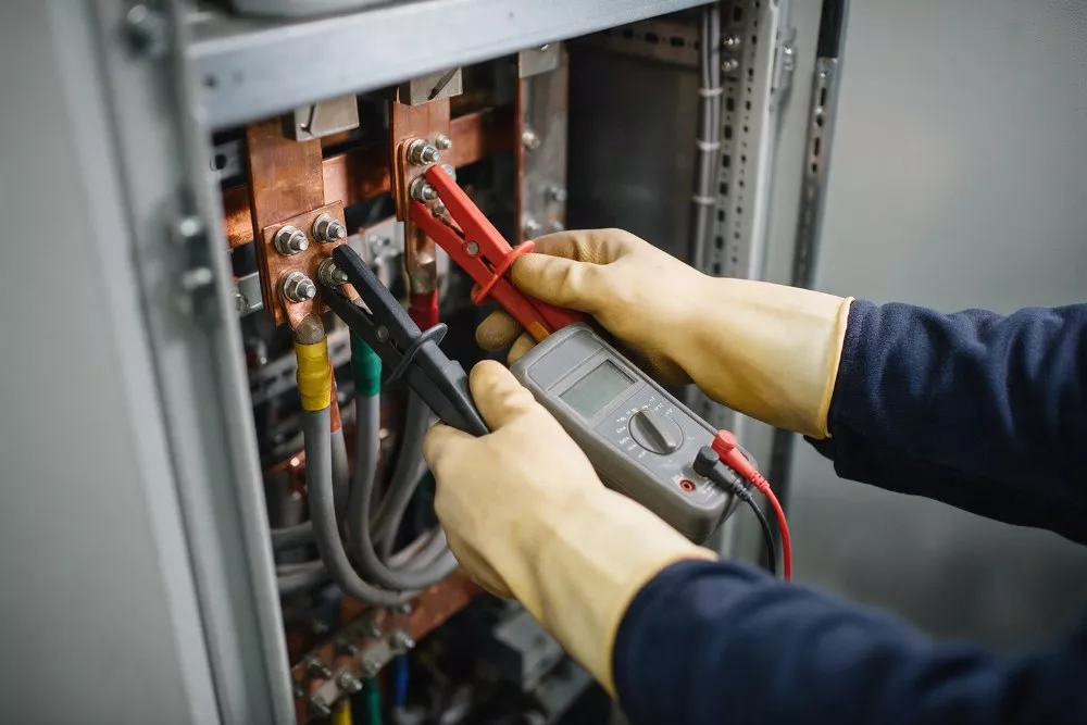 Inzynier-elektroenergetyk-test