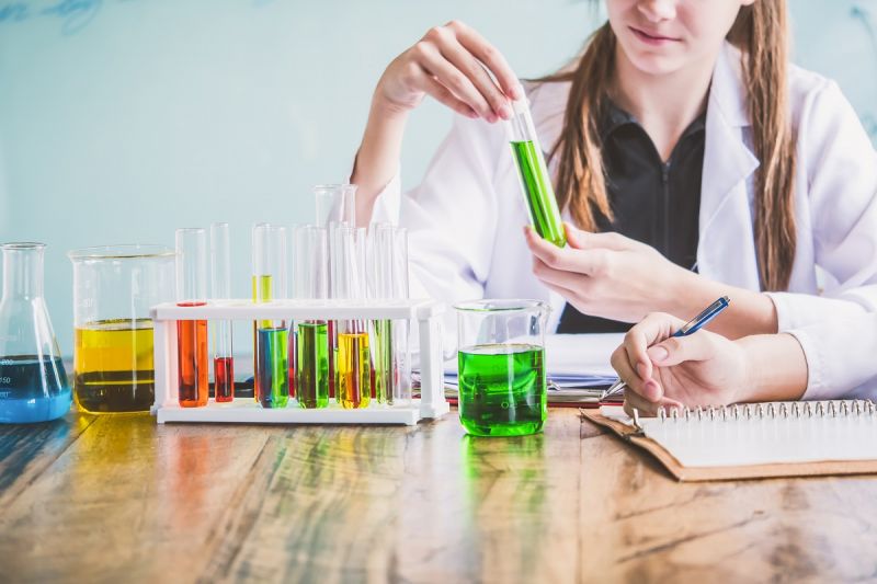 Najlepsze sposoby na przygotowanie do matury z chemii