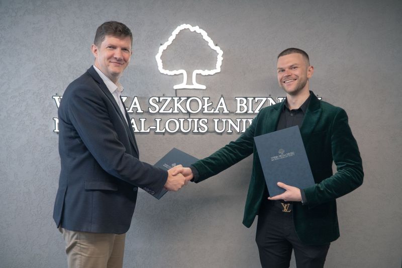 WSB – NLU PODPISUJE UMOWĘ PATRONACKĄ Z IWO GROUP