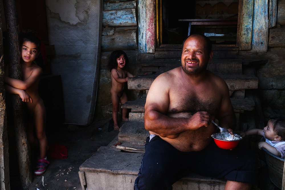 Przemyslaw Niepokoj-Hepnar - Life-Around-Us