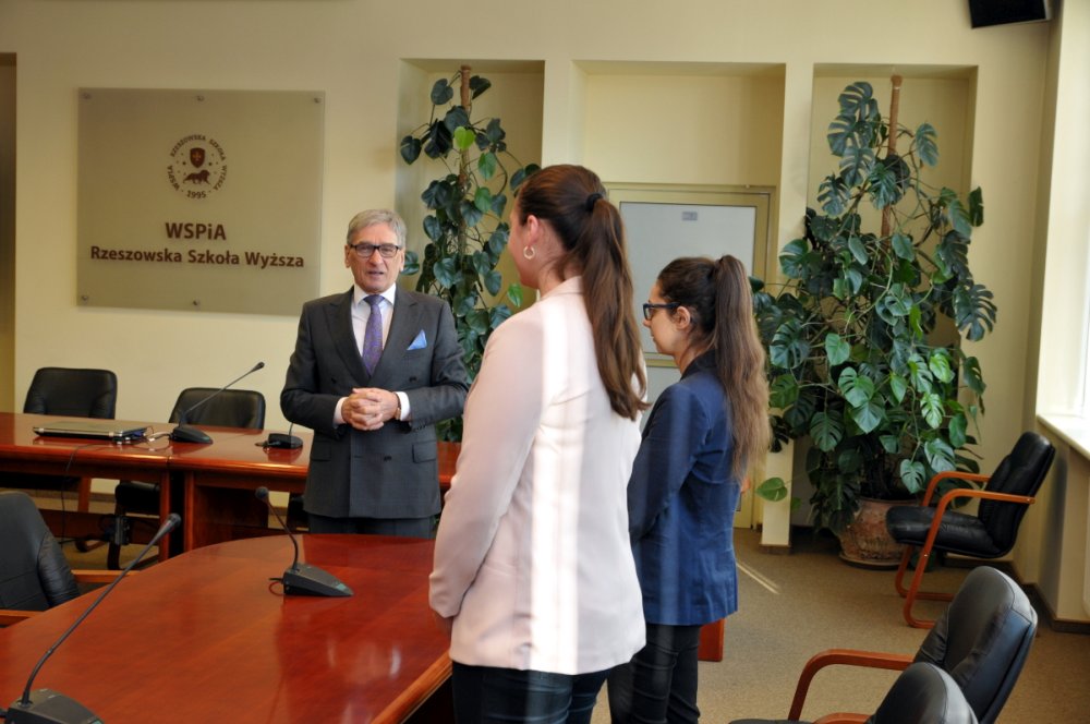Stypendia Ministra Nauki i Szkolnictwa Wyższego dla studentów WSPiA - 1