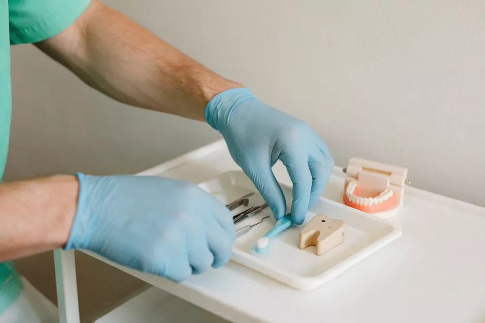 Lekarz-dentysta-specjalista-stomatologii-dzieciecej-test